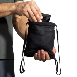 BROOKS Men’s Fusion Hybrid Jacket (001 - Black) -Nike Store 211299 001 d4 fusion hybrid jacket mens running jacket