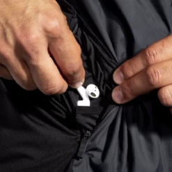 BROOKS Men’s Fusion Hybrid Jacket (001 - Black) -Nike Store 211299 001 d7 fusion hybrid jacket mens running jacket