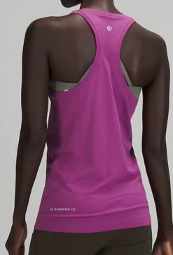 Lululemon Women’s Swiftly Tech Racerback Tank Top 2.0 (Vivid Plum/Vivid)