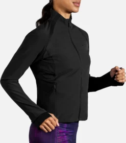 BROOKS Women’s Fusion Hybrid Jacket (001 - Black) -Nike Store 8C8A360A 5640 41CE 9A23 D1463803AC09