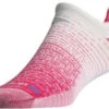 Thin Running No Show Tab (October Pink/white) -Nike Store 956C003F 31E7 4ACC 8B08 A1D1043B320B 4 5005 c