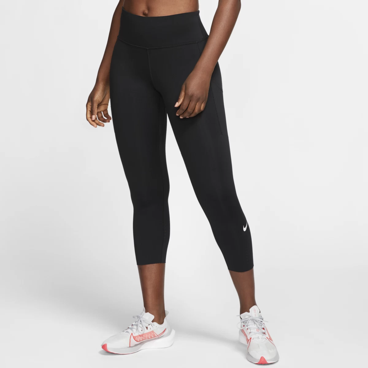 Nike Women's Epic Luxe Running Tight (010 - Black) 3 Nike Women's Epic Luxe Running Tight (010 - Black)