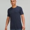 Lululemon Men's Metal Vent Tech Short Sleeve 2.0 (Mineral Blue/TrueNavy) 1 Lululemon Men's Metal Vent Tech Short Sleeve 2.0 (Mineral Blue/TrueNavy) -Nike Store LM3CX3S 039776 1